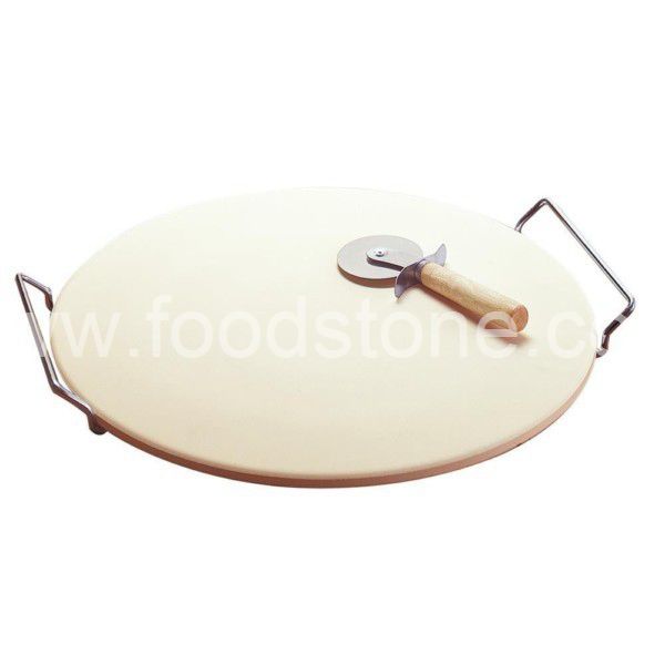 Round Pizza Stone With Pizza Cutter